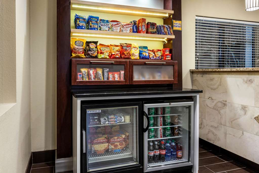 La Quinta Inn by Wyndham Sandusky near Cedar Point - photo 44