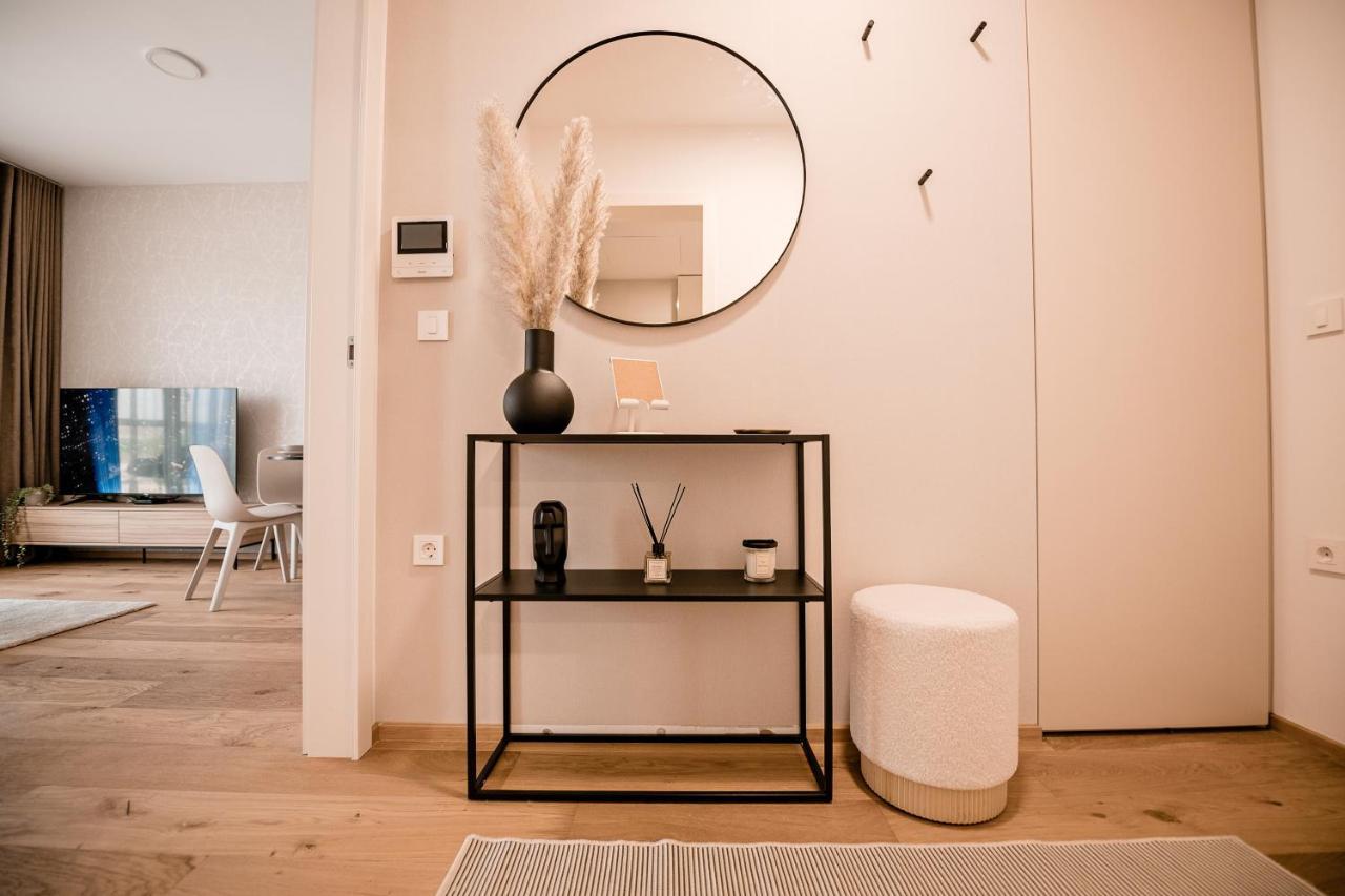 Apartma 2 2 v mestu Ljubljana — 4-Star Luxury Hotel in Ljubljana, Slovenia