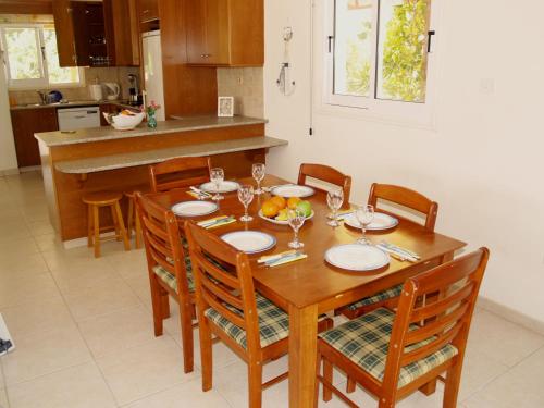 Villa Nektaria Green Bay DPSV308