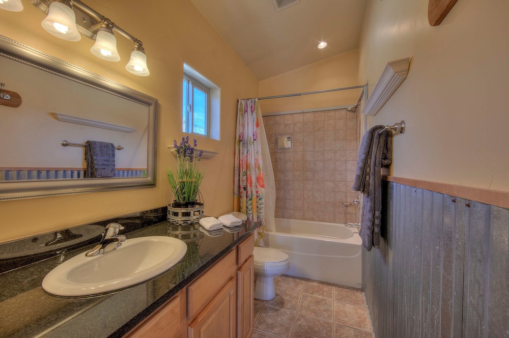 Cali Cochitta Vacation Rentals - photo 49