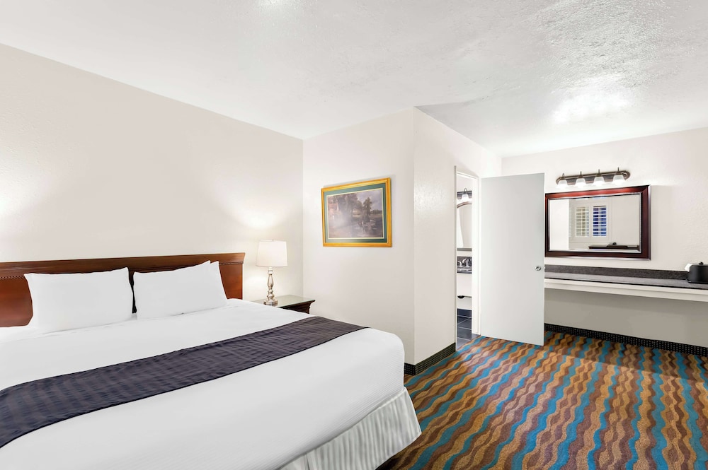 Surestay Plus Hotel by Best Western Susanville - photo 19