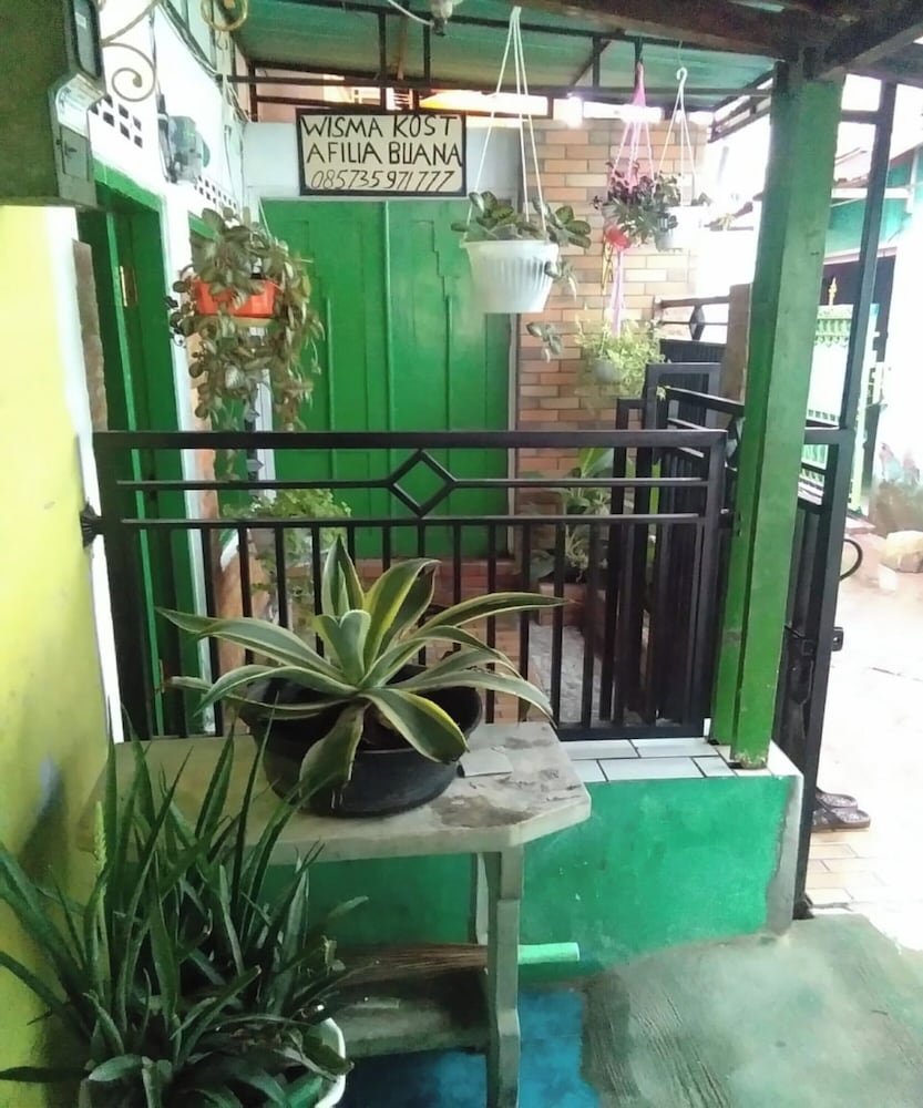 Hotel O Wisma Kost & Penginapan Afilia Buana Syariah — hotel in Tulungagung