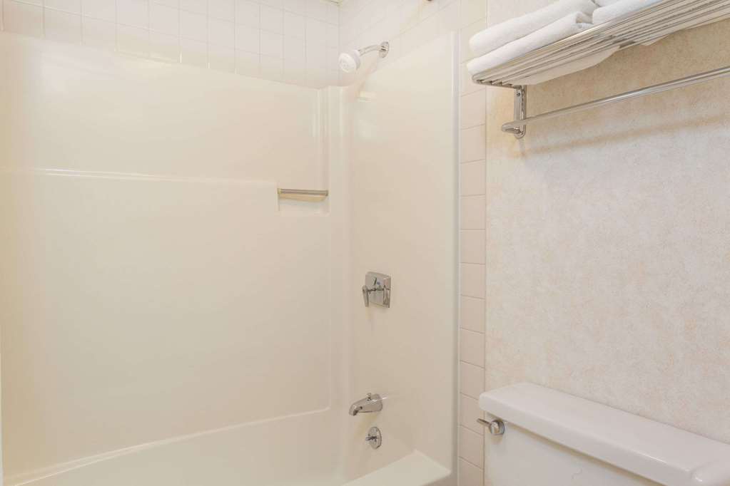 Days Inn by Wyndham Wilkes Barre - photo 13