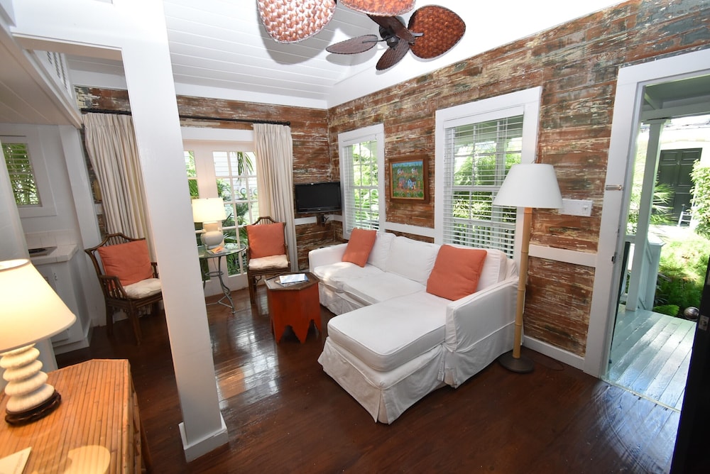 Simonton Court Historic Inn & Cottages - photo 182