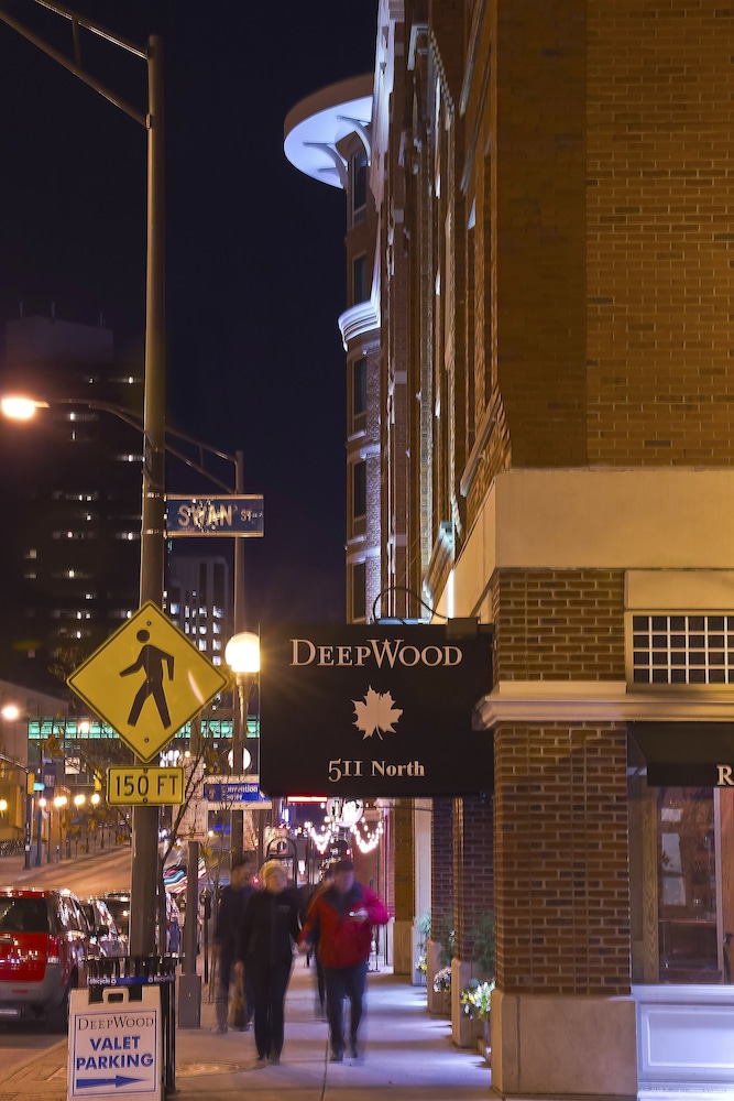 Hampton Inn & Suites Columbus Downtown - photo 68