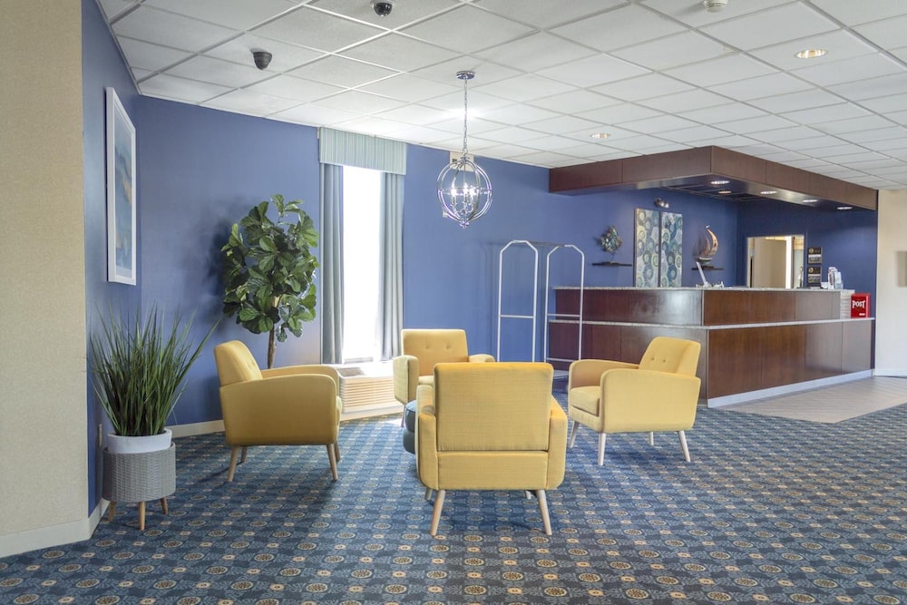 Seaport Resort & Marina - photo 6