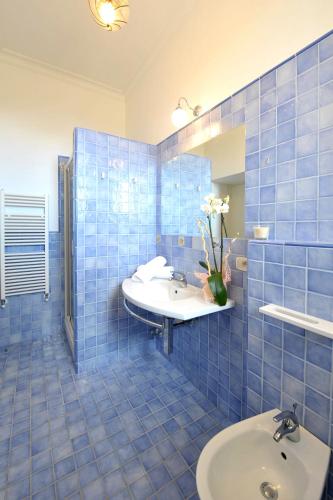 Residenza Villa Titina — 4-Star Luxury Hotel in Sant'agata Sui Due Golfi, Italy