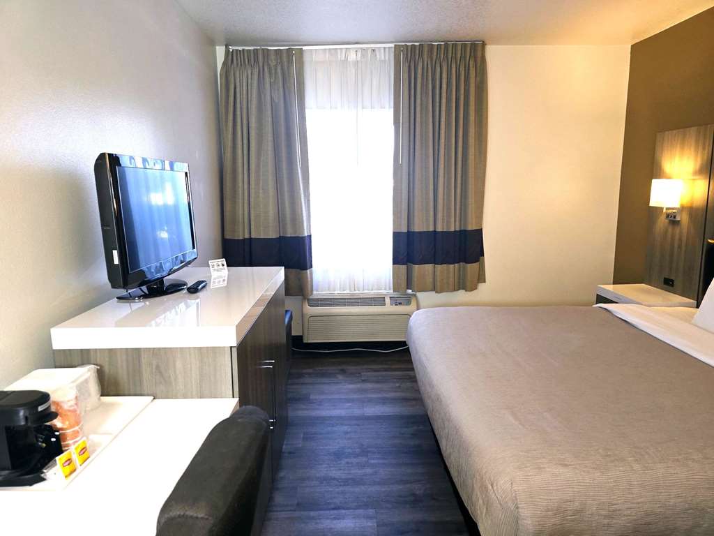 Quality Inn & Suites Longview Kelso - photo 10