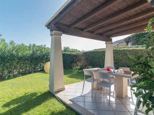 Apartment Fiordaliso by Interhome — 4-Star Luxury Hotel in Golfo Aranci, Italy