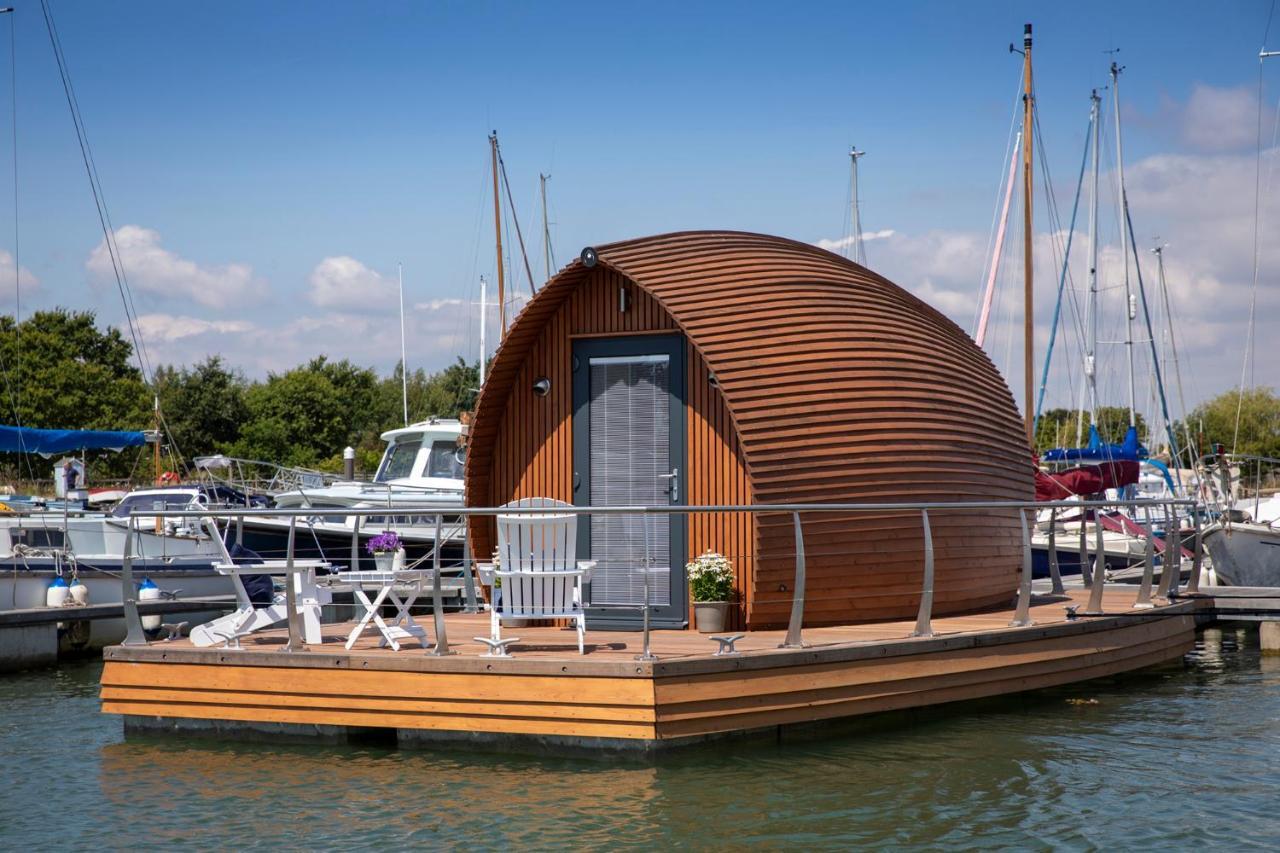 Samphire Ark 900 — Emsworth