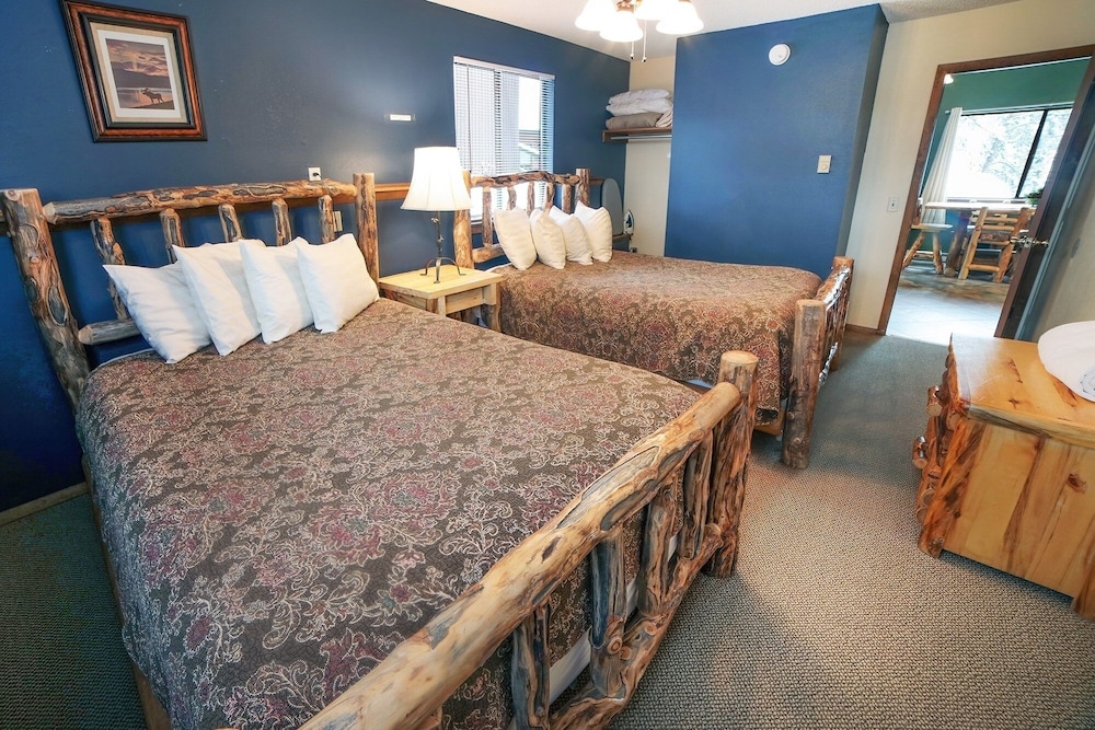 Timber Creek Chalets 7 cabin - photo 5