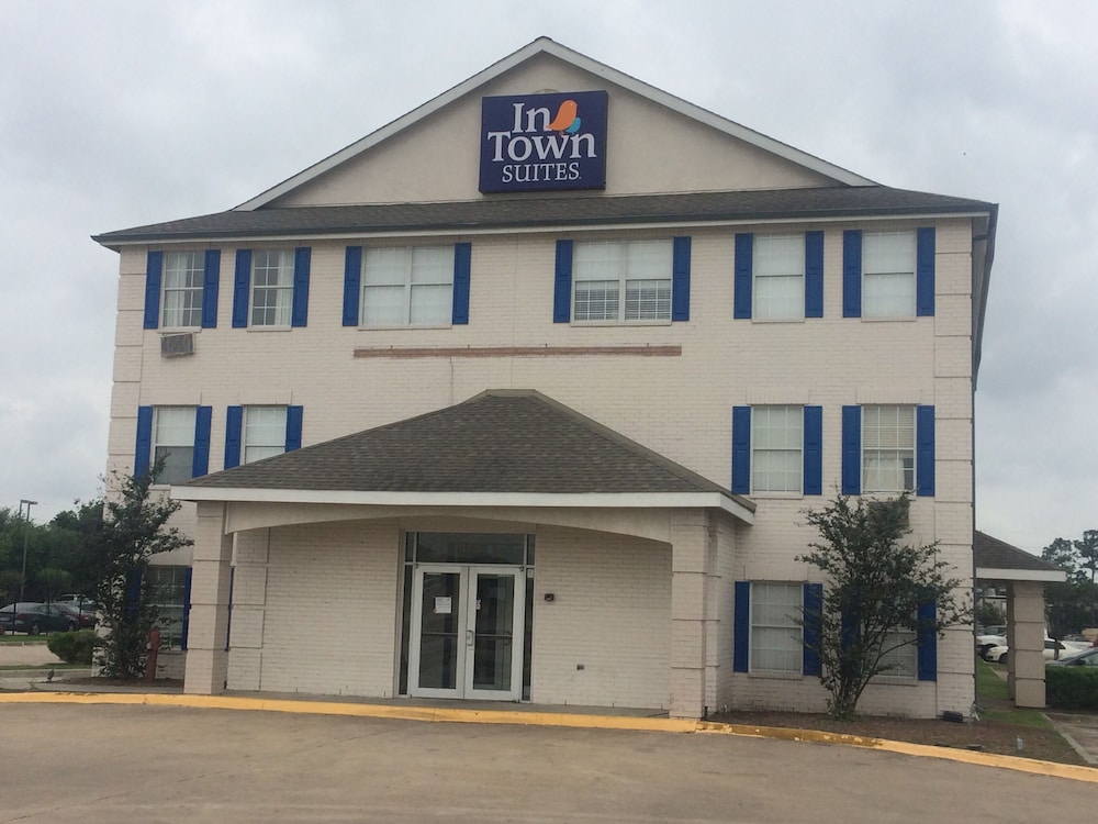 InTown Suites Extended Stay Select Houston TX Brookhollow - photo 25