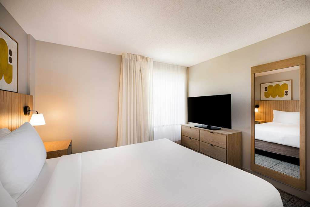 Sonesta Simply Suites Jersey City - photo 27