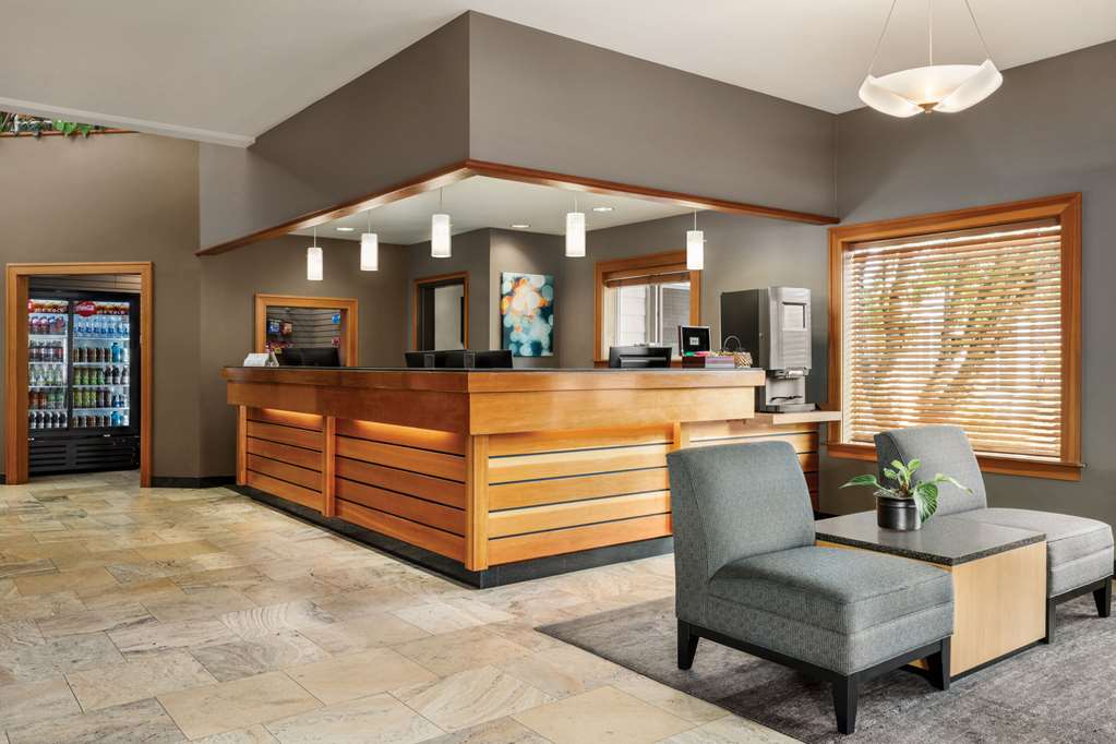 Radisson Hotel Portland Airport - photo 12