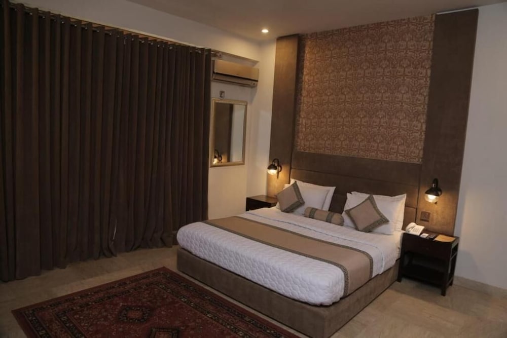 Shelton Hotel Lahore - carbon neutral hotel in Lahore