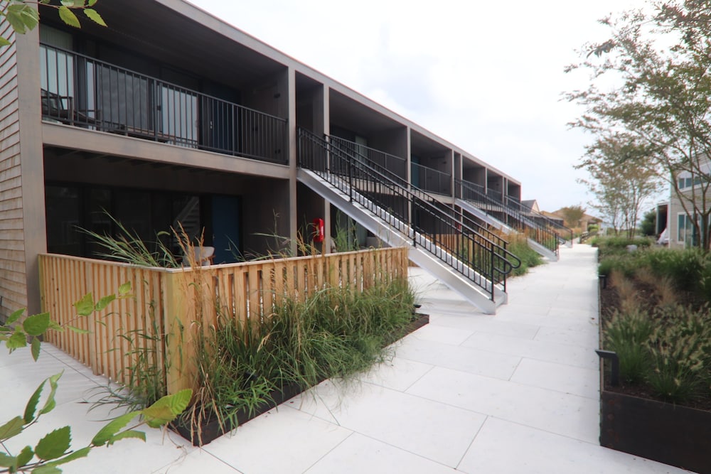 The Shoals Suites and Slips - photo 16