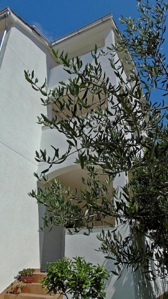 Hope 200 m From sea A2 in Vodice, Croatia