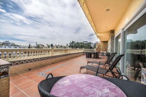 Espectacular ático en Puerto Marina — 4-Star Luxury Hotel in Benalmadena, Spain