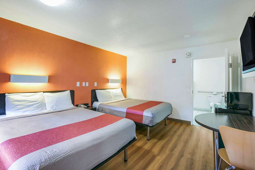 Motel 6 Dothan AL - photo 8
