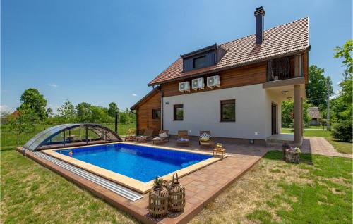 Awesome Home In Gospic With Wifi — 4-Star Luxury Hotel in Gospic, Croatia
