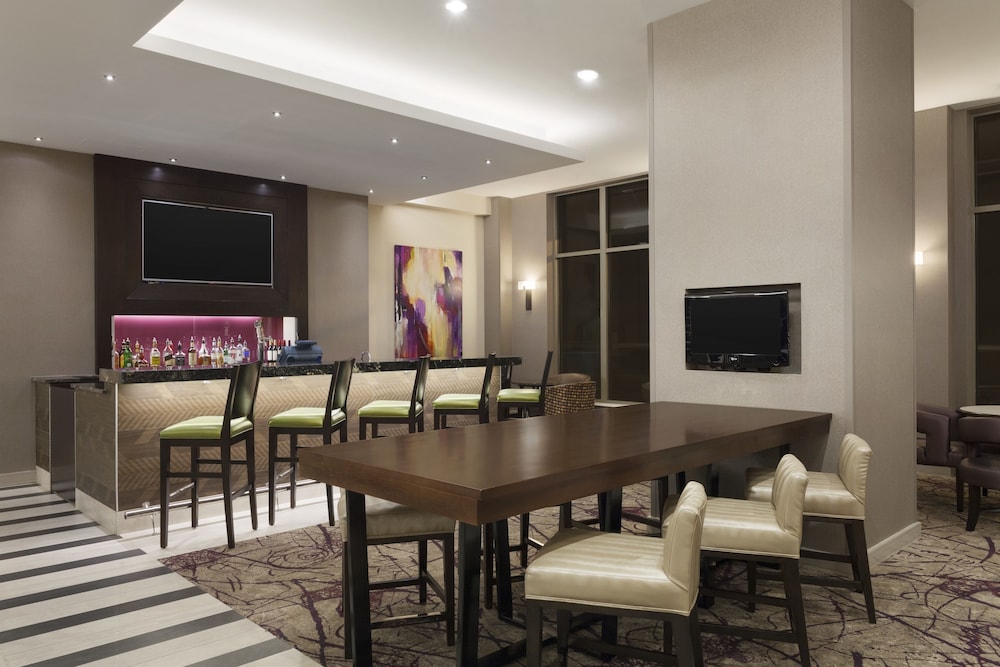 Residence Inn Alexandria Old Town South at Carlyle - photo 30
