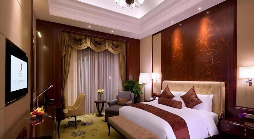 Changzhou Fudu Qingfeng Garden Hotel — 5-Star Luxury Hotel in Changzhou, People's Republic of China