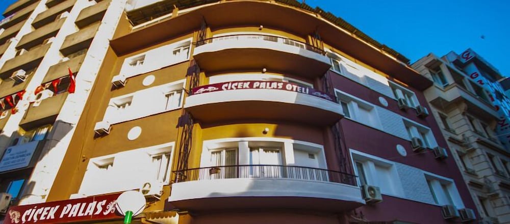 Cicek Palas Otel — Nikfer
