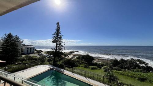Amazing Views Unit 3 Edgecliffe — Caloundra — photo 4