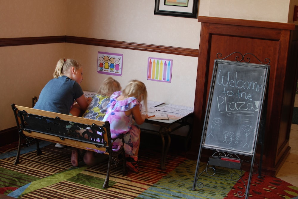 The Plaza Hotel & Suites Winona - photo 2