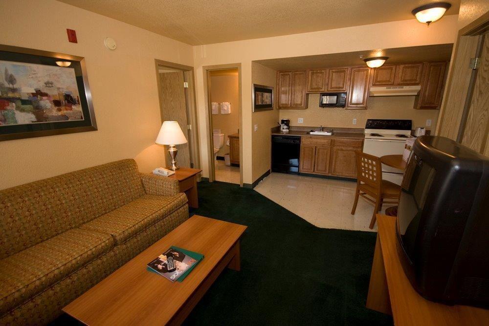 Emerald Suites Las Vegas - photo 14