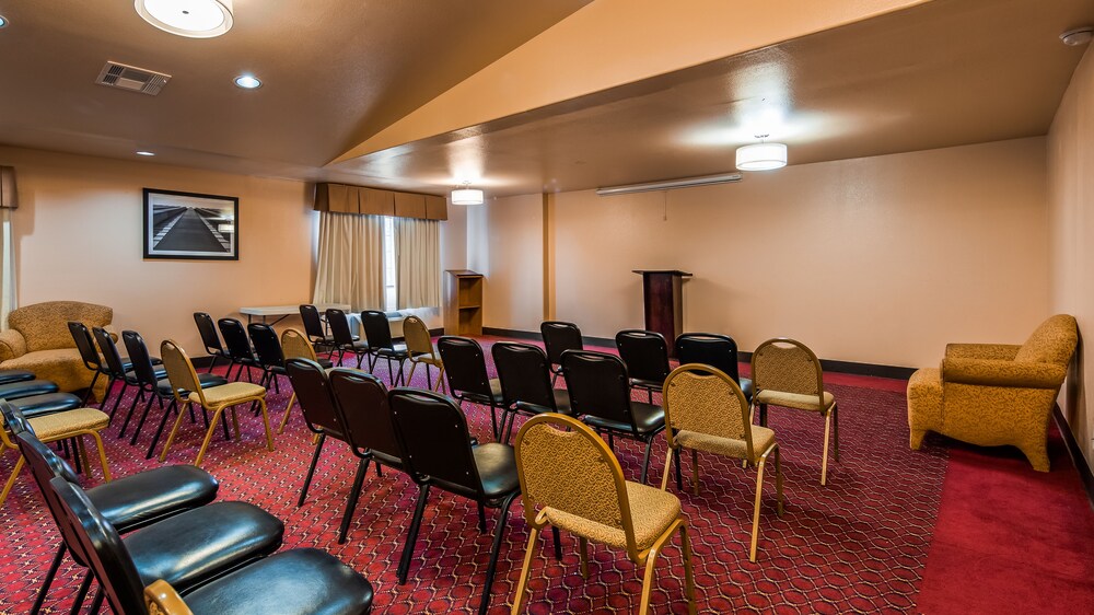 Best Western Plus The Woodlands - photo 17