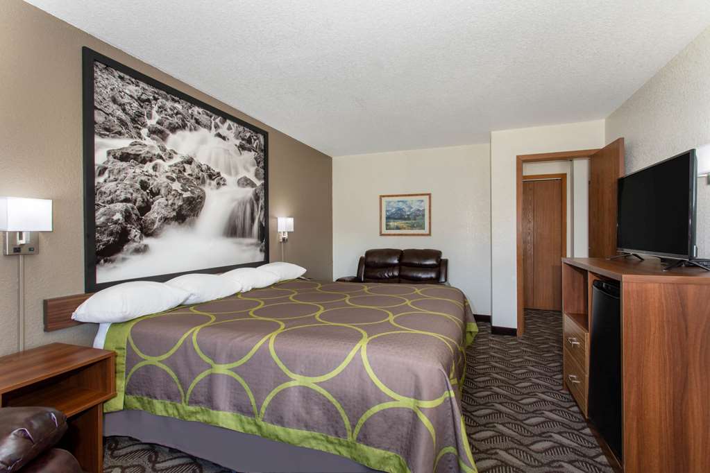 Super 8 by Wyndham Dubois - photo 10