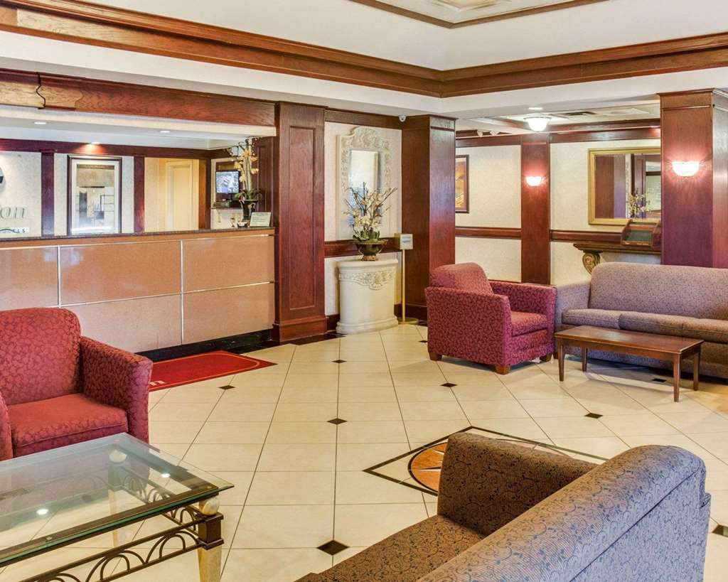 Clarion Inn Fredericksburg North - photo 4