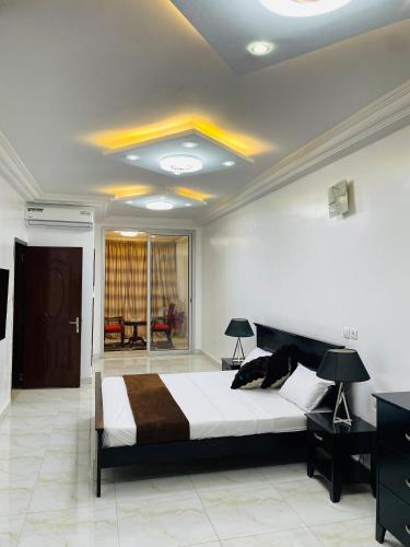 Mayna House — 4-Star Luxury Hotel in Dakar, Senegal