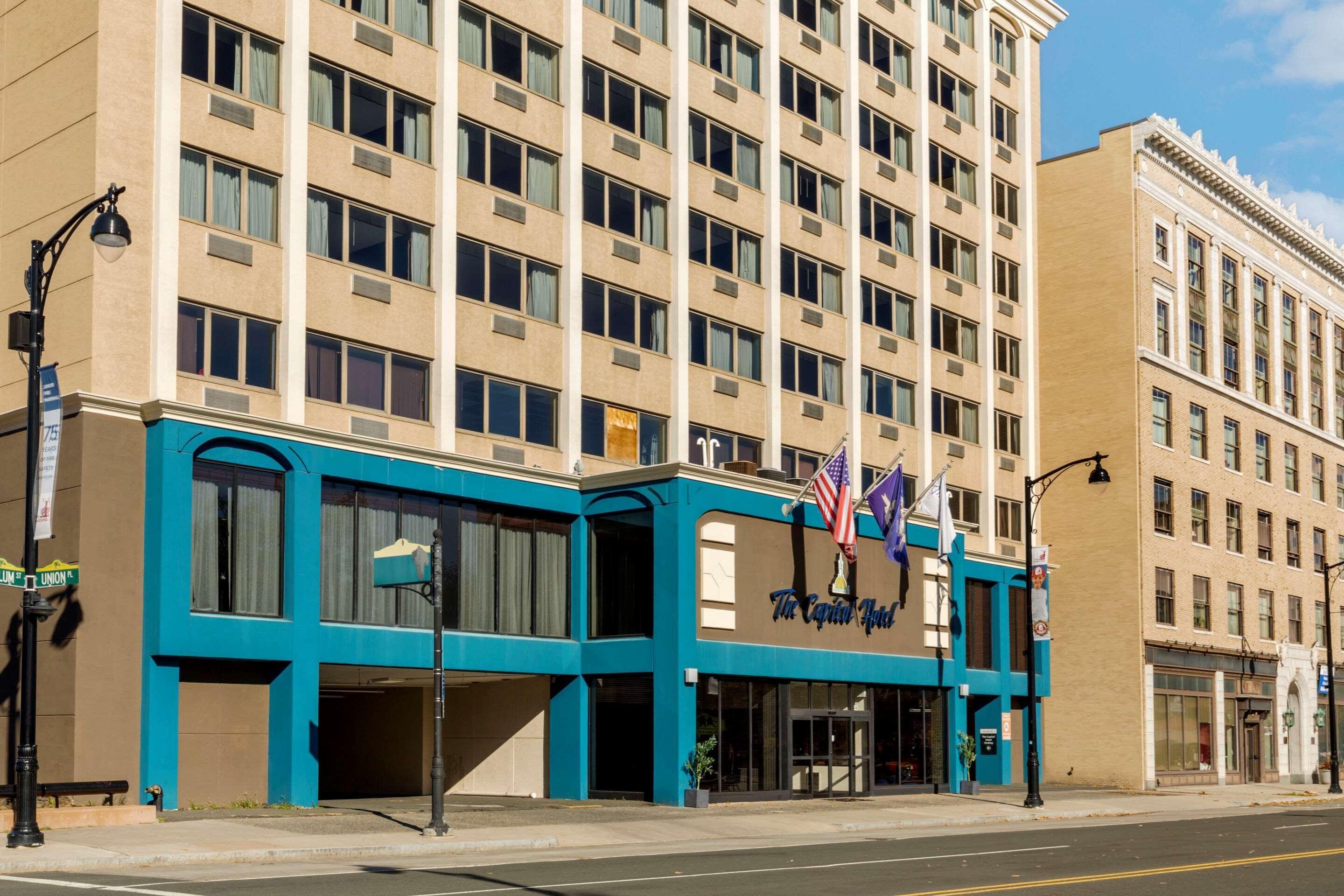 The Capitol Hotel - photo 17