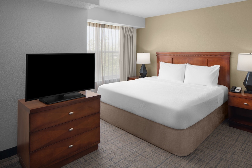 Residence Inn by Marriott Long Island Holtsville - photo 8