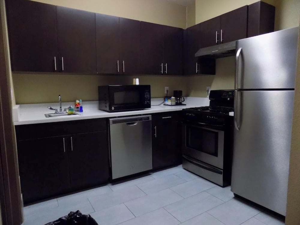 Moulton Inn & Suites By OYO Near Shiner TX - photo 27