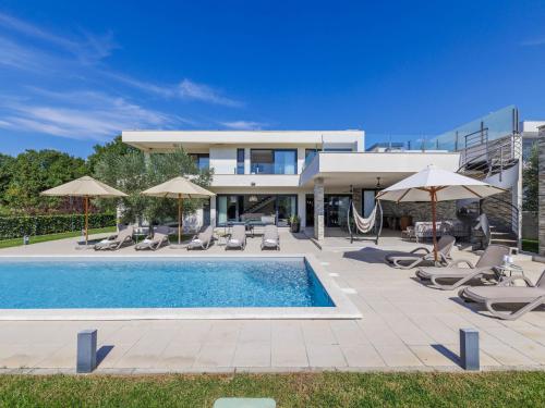 Villa Bianca by Interhome — 4-Star Luxury Hotel in Novigrad, Croatia