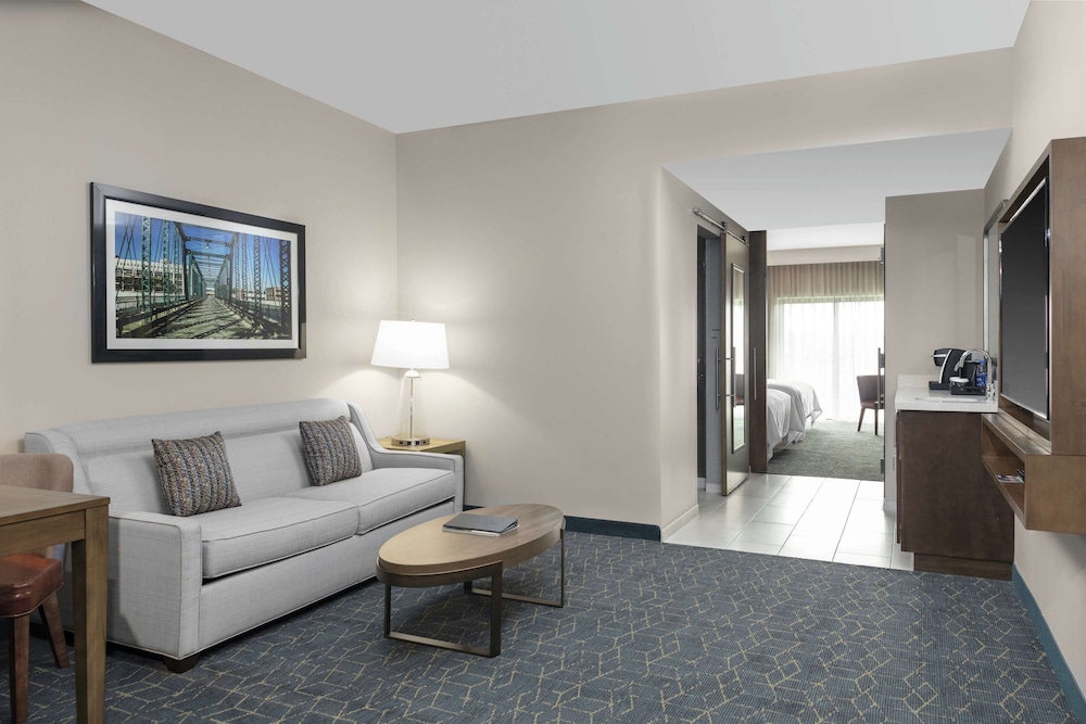 Embassy Suites by Hilton Grand Rapids Downtown MI - photo 18