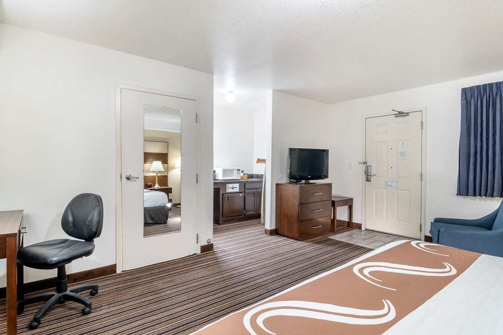 Quality Inn Central Roseburg - photo 4