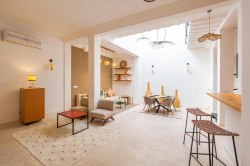 Riad 2 chambres & Petit Déjeuner Wifi Top Location Médina — 4-Star Luxury Hotel in Marrakesh, Morocco