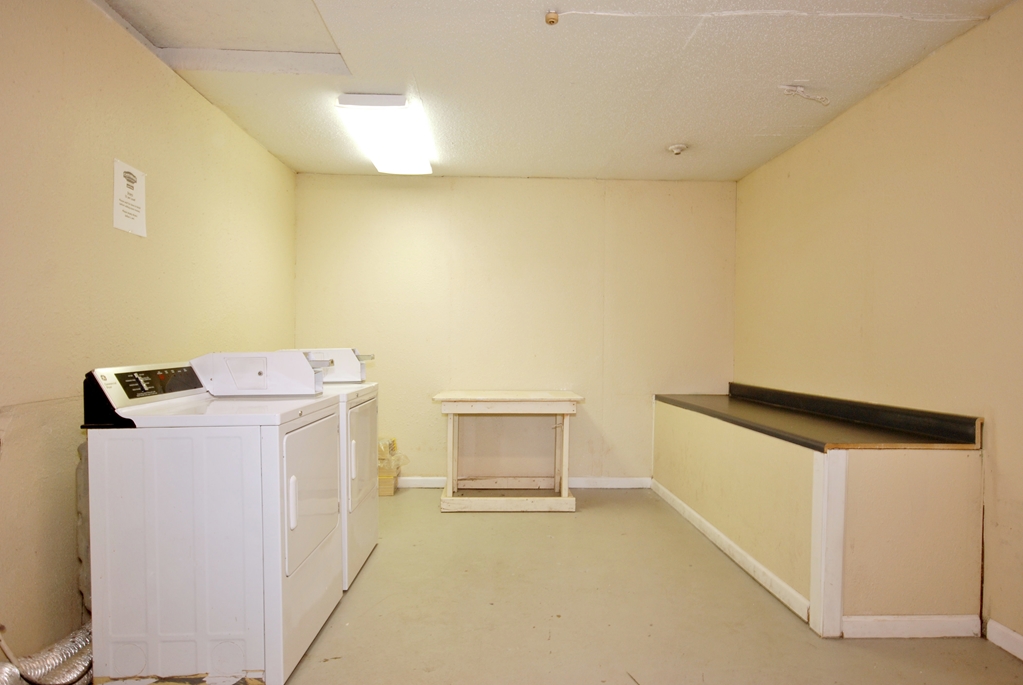 Country Hearth Inn & Suites Marietta - photo 19