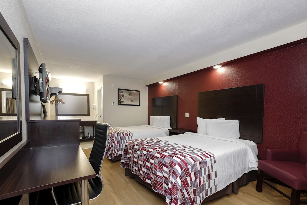 Red Roof Inn Tallahassee University - photo 17