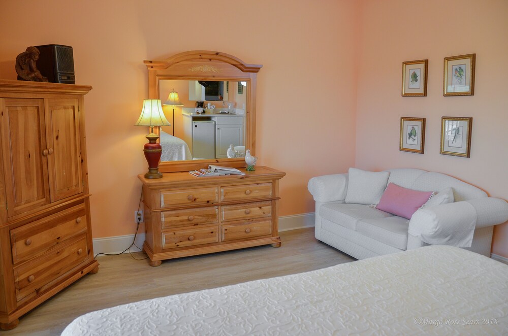 The Sunset Inn - photo 12