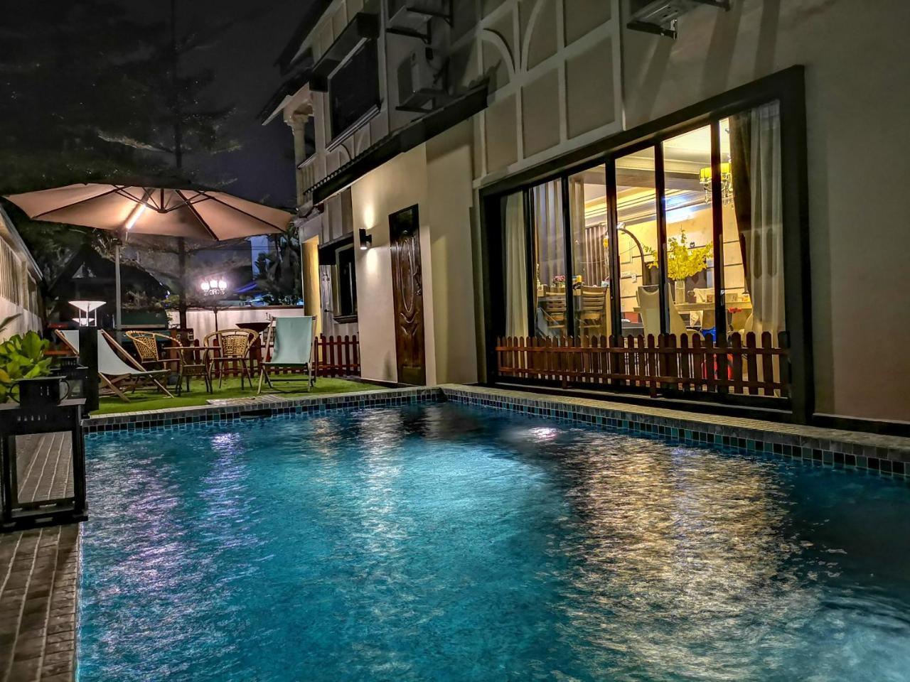 RIA Homestay — 4-Star Luxury Hotel in Johor Bahru, Malaysia