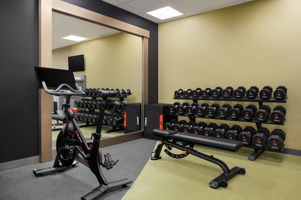 Hilton Garden Inn Riverhead - photo 29