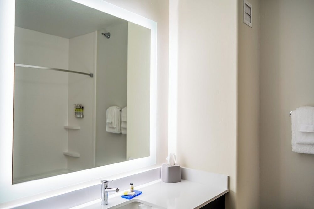 Holiday Inn Express Hotel & Suites Limon I 70 by IHG - photo 17