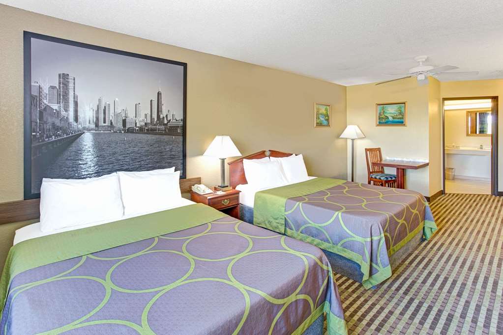 Super 8 by Wyndham Gurnee - photo 6