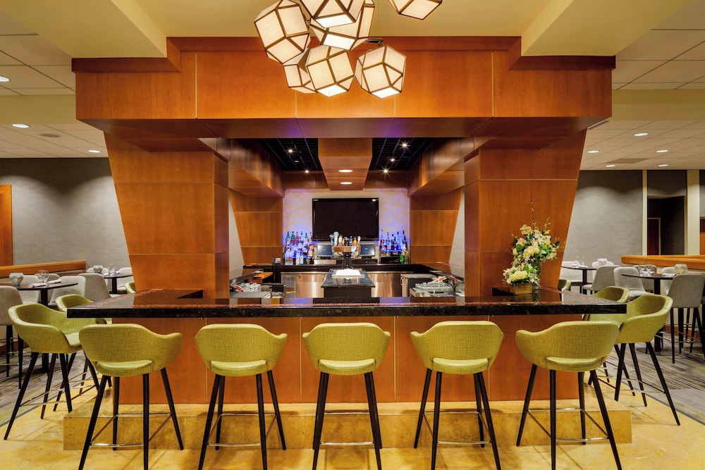 Courtyard by Marriott Boston Logan Airport - photo 45