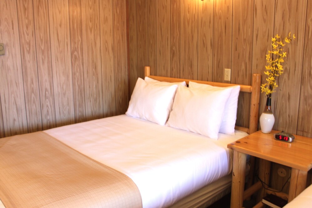 The Rustic Inn - photo 8